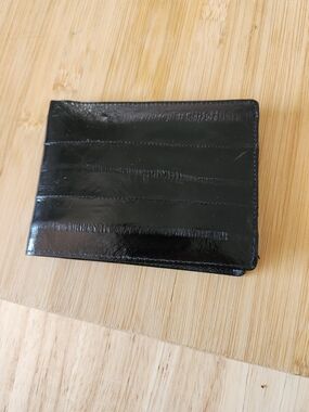 Buxton Black Gloss Leather Card & Key Sleeve